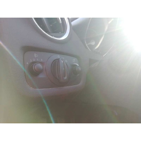 ford fiesta (ccn) del año 2013