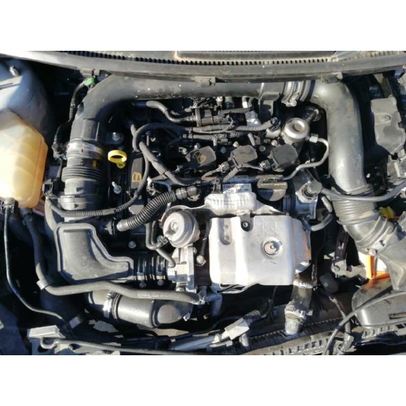 ford fiesta (ccn) del año 2013