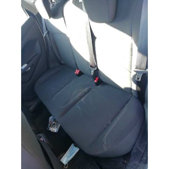 ford fiesta (ccn) del año 2013