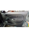 ford fiesta berlina (dx) del año 2000