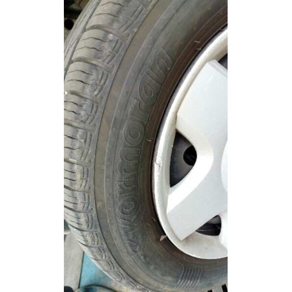 ford fiesta berlina (dx) del año 2000