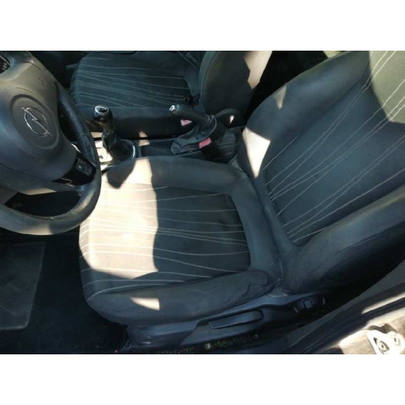 opel corsa d del año 2010