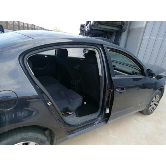 volkswagen passat berlina (3c2) del año 2010