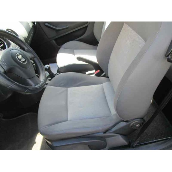 seat ibiza (6l1) del año 2004