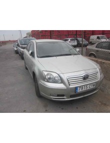 toyota avensis berlina (t25) del año 2004