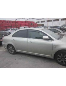 toyota avensis berlina (t25) del año 2004 2