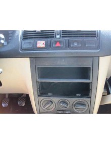 volkswagen golf iv berlina (1j1) del año 2001 2