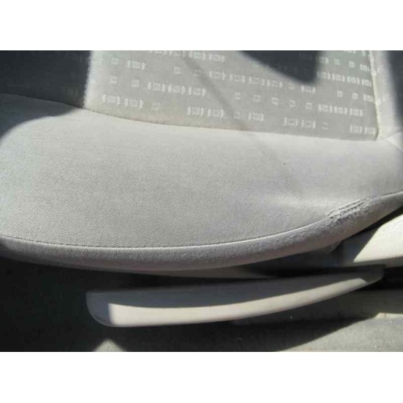 volkswagen golf iv berlina (1j1) del año 2001