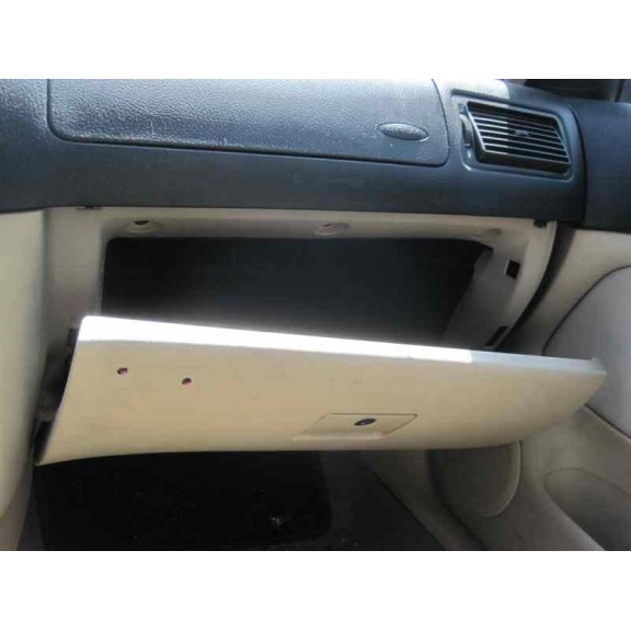 volkswagen golf iv berlina (1j1) del año 2001