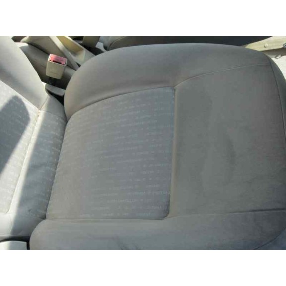 volkswagen golf iv berlina (1j1) del año 2001