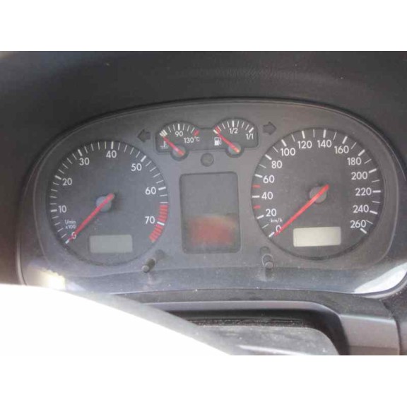 volkswagen golf iv berlina (1j1) del año 2001