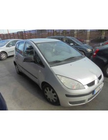 mitsubishi colt berlina 5 (z30a) del año 2004