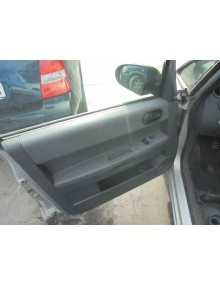 mitsubishi colt berlina 5 (z30a) del año 2004 2