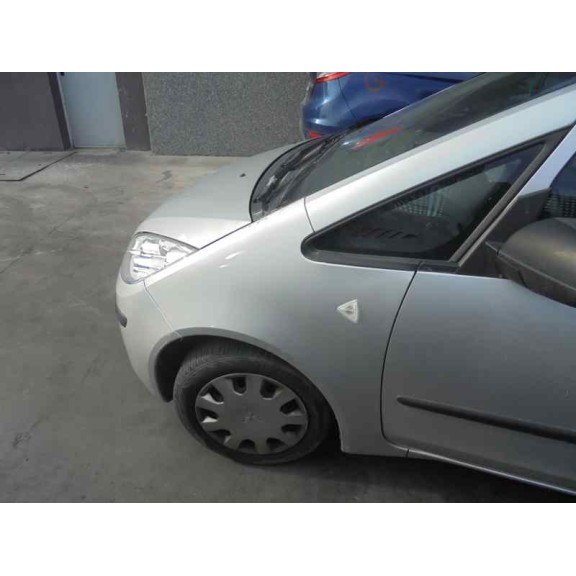 mitsubishi colt berlina 5 (z30a) del año 2004