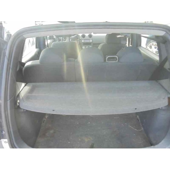 mitsubishi colt berlina 5 (z30a) del año 2004