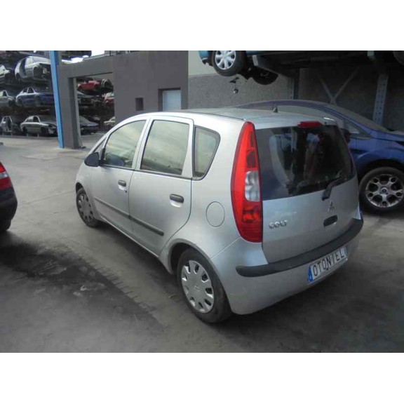 mitsubishi colt berlina 5 (z30a) del año 2004