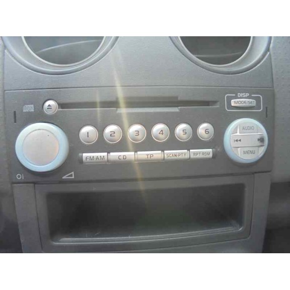 mitsubishi colt berlina 5 (z30a) del año 2004