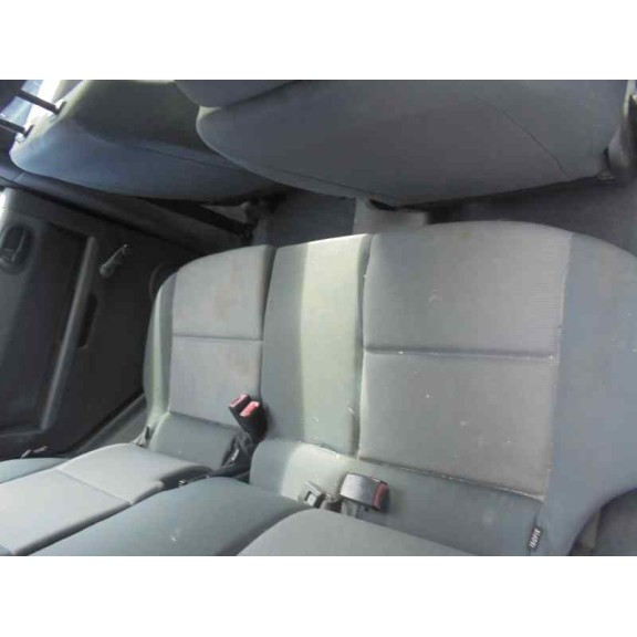 mitsubishi colt berlina 5 (z30a) del año 2004