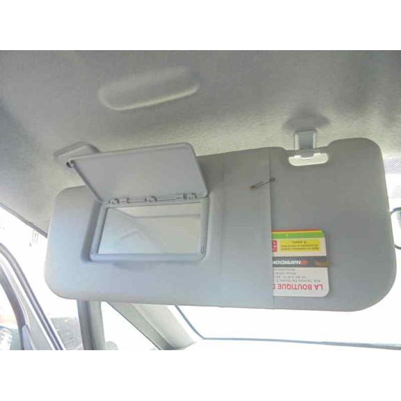 mitsubishi colt berlina 5 (z30a) del año 2004