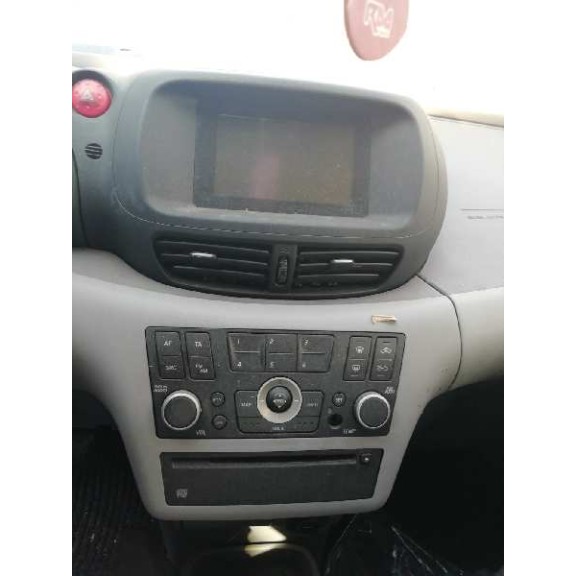 nissan almera tino (v10m) del año 2005