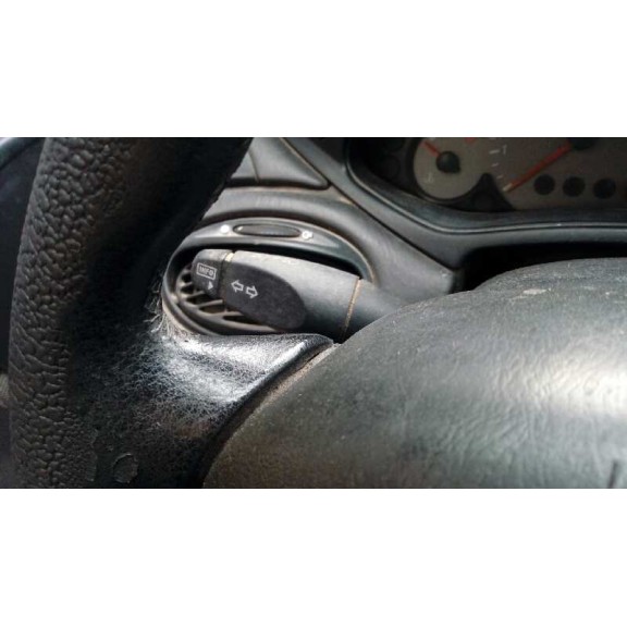 ford focus berlina (cak) del año 2004