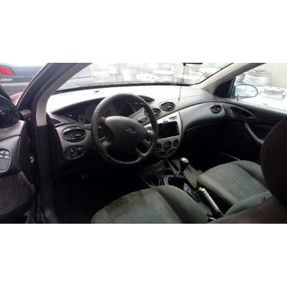 ford focus berlina (cak) del año 2004