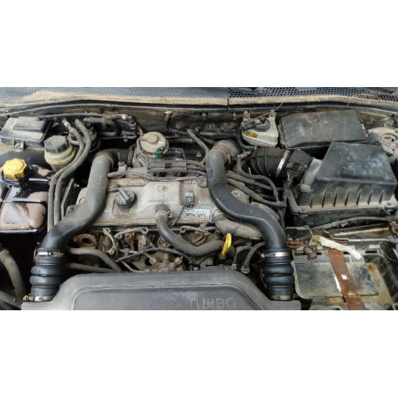 ford focus berlina (cak) del año 2004