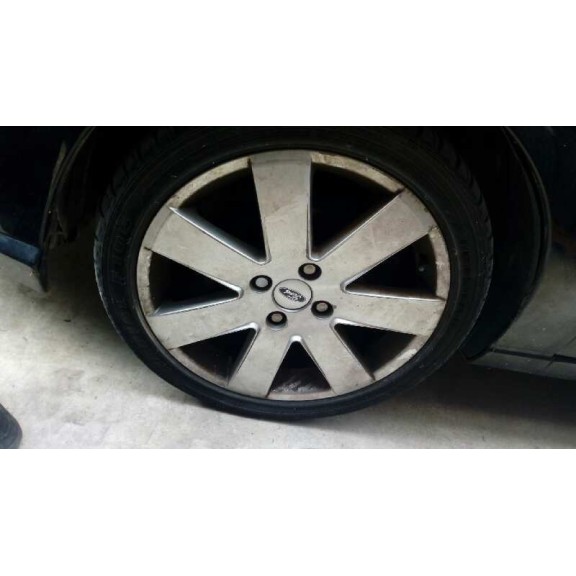 ford focus berlina (cak) del año 2004