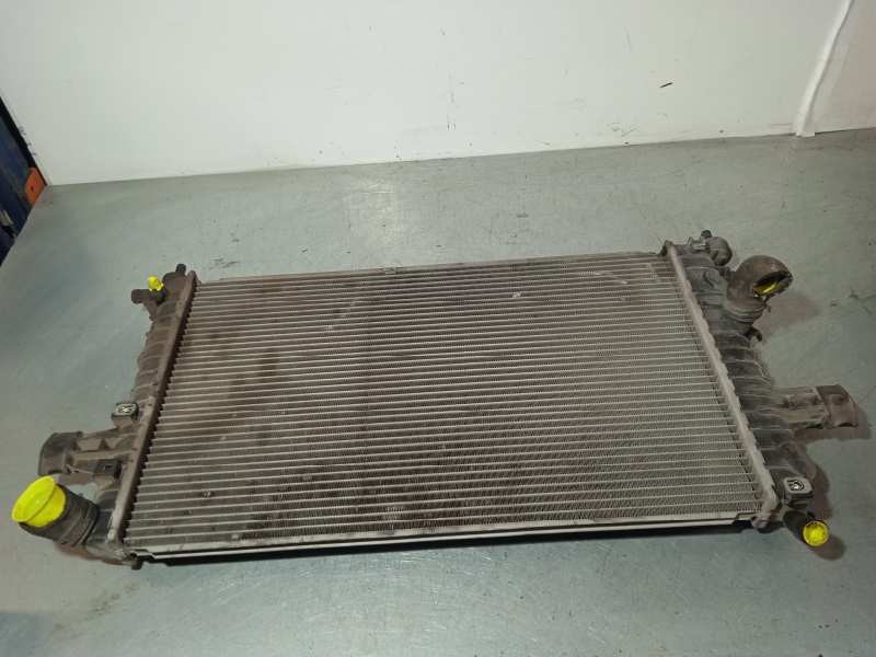 Recambio de radiador agua para opel astra h ber. edition referencia OEM IAM 13128801 1300265 13145210