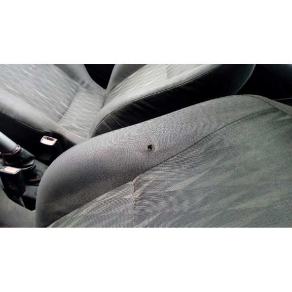 ford focus berlina (cak) del año 2004