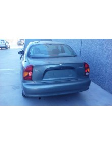 daewoo lanos del año 2001