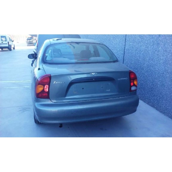 daewoo lanos del año 2001
