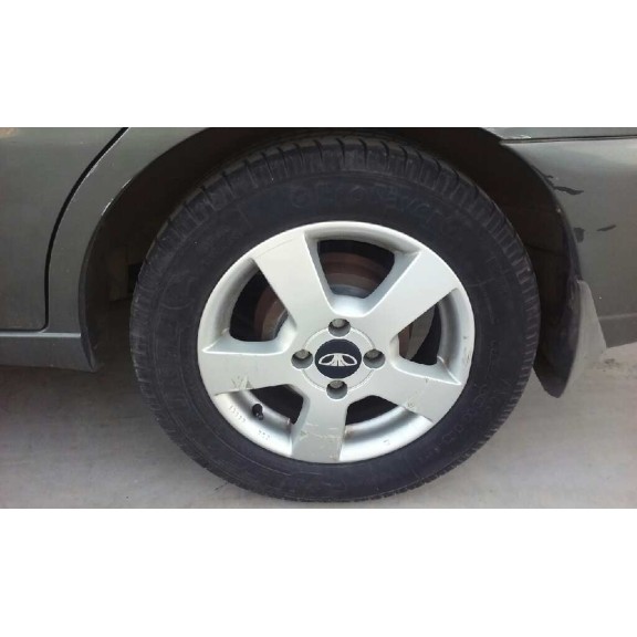 daewoo lanos del año 2001