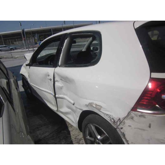 volkswagen golf v berlina (1k1) del año 2007