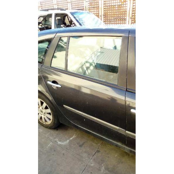 renault laguna ii grandtour (kg0) del año 2001