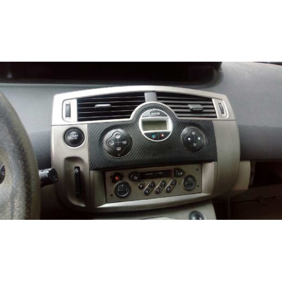 renault grand scenic del año 2004