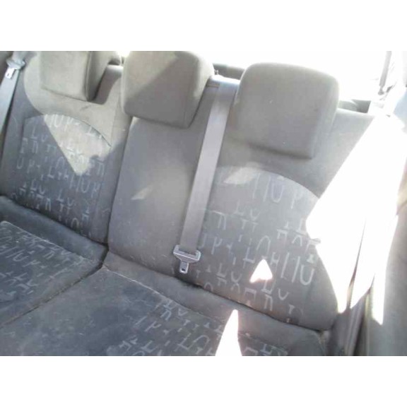 peugeot 206 berlina del año 2002