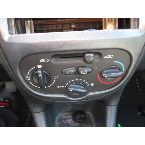 peugeot 206 berlina del año 2002