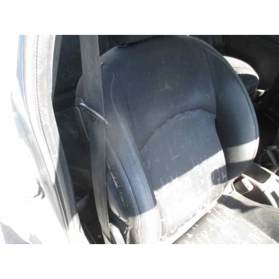 peugeot 206 berlina del año 2002