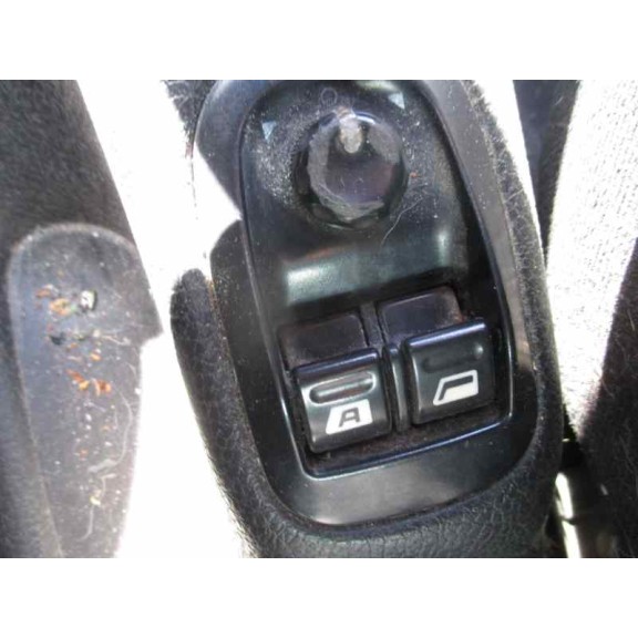 peugeot 206 berlina del año 2002