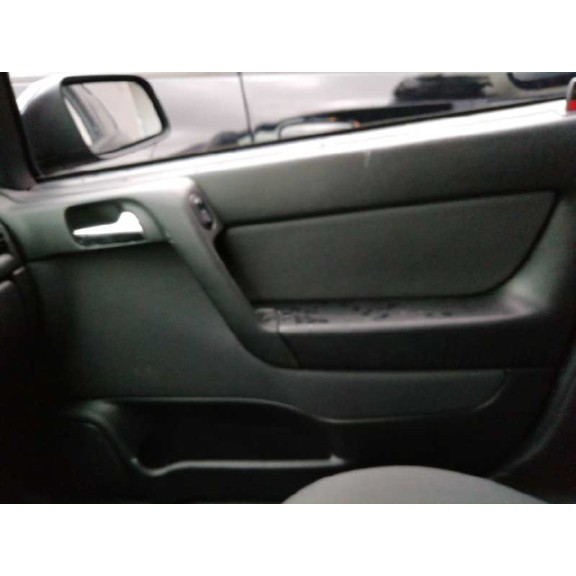 opel astra g berlina del año 2002