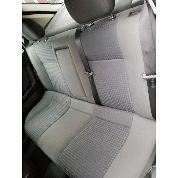 opel astra g berlina del año 2002