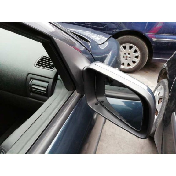 opel astra g berlina del año 2002