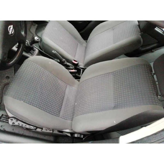 opel astra g berlina del año 2002