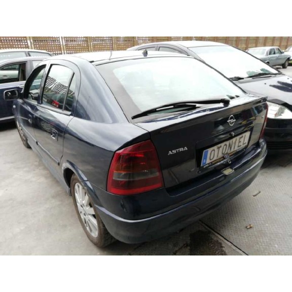 opel astra g berlina del año 2002