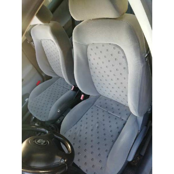 seat toledo (1m2) del año 2002