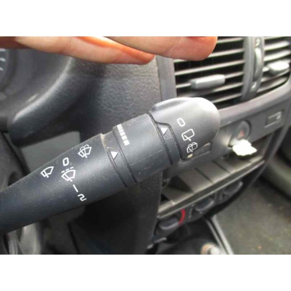 renault clio ii fase ii (b/cb0) del año 2001