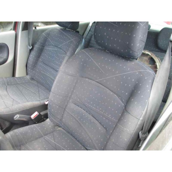 renault clio ii fase ii (b/cb0) del año 2001