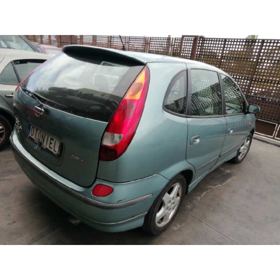 nissan almera tino (v10m) del año 2001