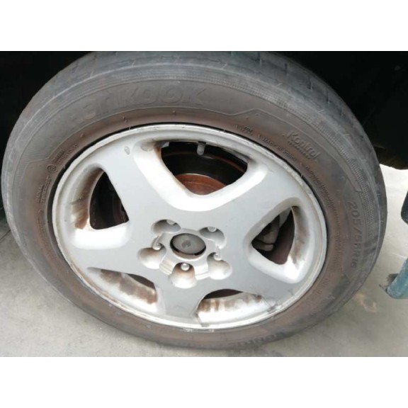 nissan almera tino (v10m) del año 2001